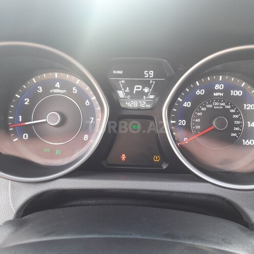 Hyundai Elantra 2015, 42,800 km - 1.8 l - Bakı