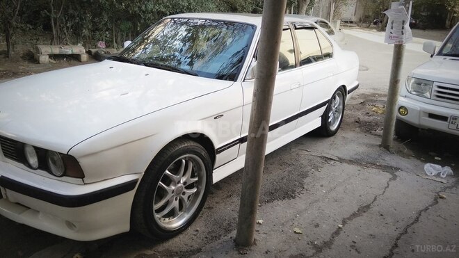 BMW 520 1990, 0 km - 2.0 l - Bakı