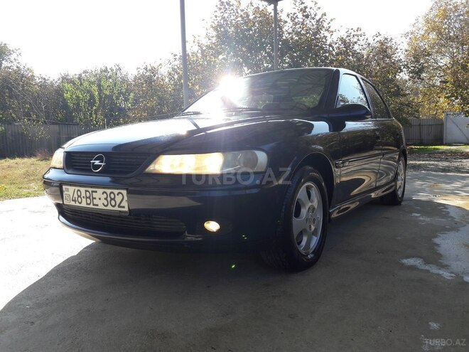 Opel Vectra 1999, 250,000 km - 1.6 l - Oğuz