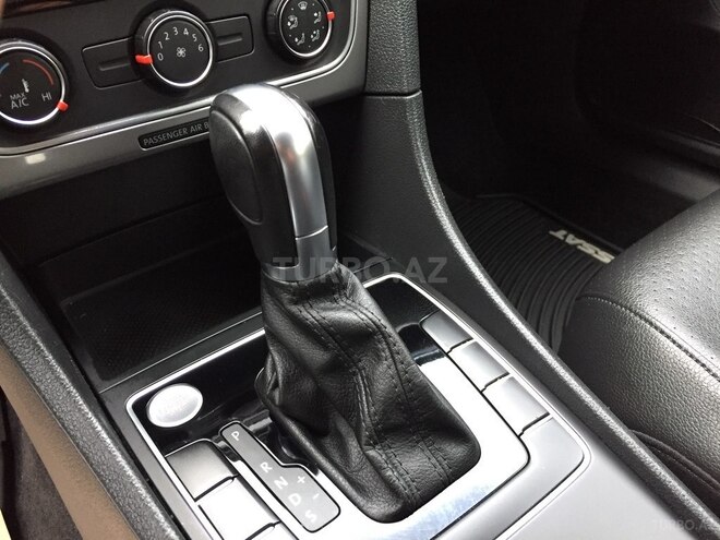 Volkswagen Passat 2015, 47,000 km - 1.8 l - Bakı