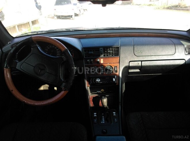 Mercedes C 180 1995, 365,215 km - 1.8 l - Bakı