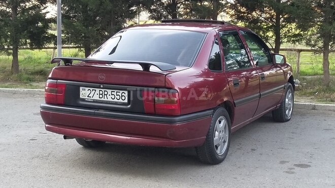 Opel Vectra 1995, 285,000 km - 2.0 l - Bakı
