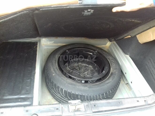 Mercedes E 270 2001, 210,000 km - 2.7 l - Lənkəran