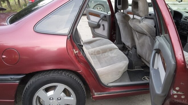 Opel Vectra 1995, 285,000 km - 2.0 l - Bakı