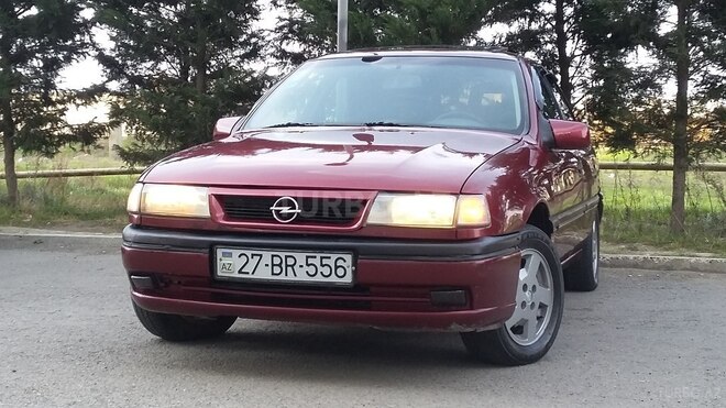Opel Vectra 1995, 285,000 km - 2.0 l - Bakı