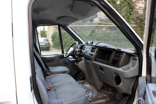 Ford Transit 2008, 180,000 km - 2.4 л - Bakı