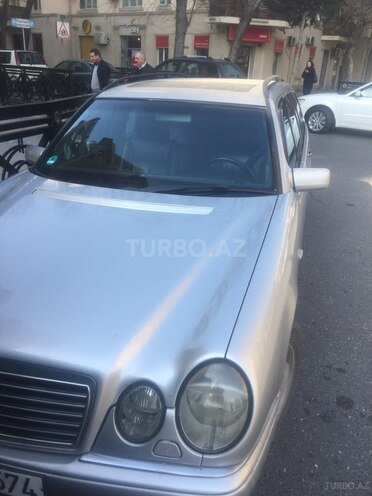Mercedes E 230 1997, 289,000 km - 2.3 l - Bakı