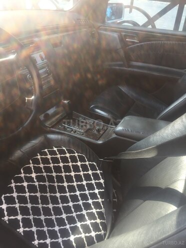 Mercedes E 230 1997, 289,000 km - 2.3 l - Bakı