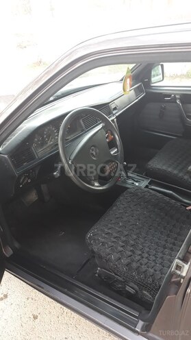 Mercedes 190 1993, 246,000 km - 2.0 l - Sumqayıt