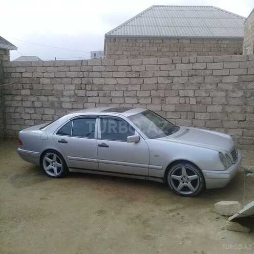 Mercedes E 240 1998, 170,000 km - 2.4 л - Bakı