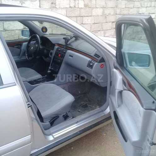 Mercedes E 240 1998, 170,000 km - 2.4 л - Bakı