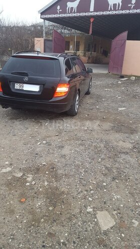 Mercedes C 220 2010, 243,980 km - 2.2 л - Qazax