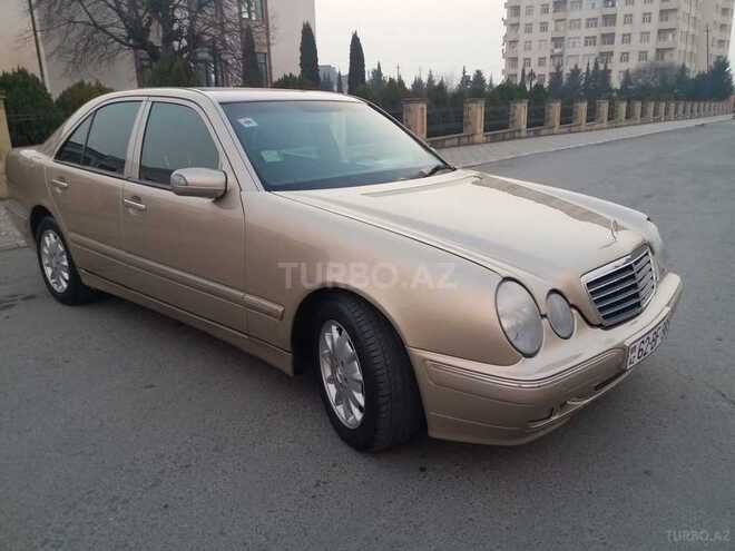 Mercedes E 220 2001, 370,000 km - 2.2 l - Zaqatala