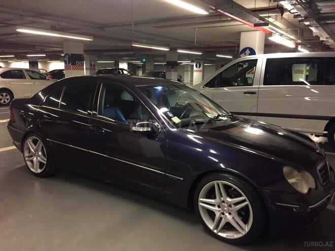 Mercedes C 320 2000, 245,000 km - 3.2 l - Bakı