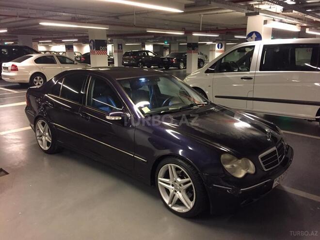 Mercedes C 320 2000, 245,000 km - 3.2 l - Bakı