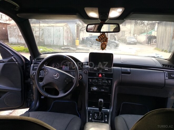 Mercedes E 220 2001, 350,000 km - 2.2 л - Bakı