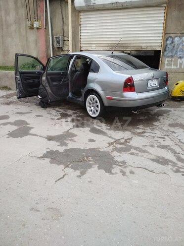 Volkswagen Passat 2002, 178 km - 1.8 l - Bakı