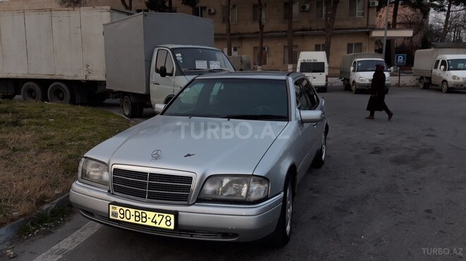 Mercedes C 220 1995, 215,500 km - 2.2 l - Bakı