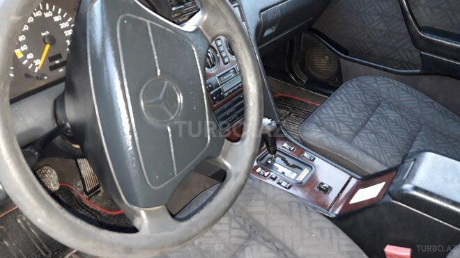 Mercedes C 220 1995, 215,500 km - 2.2 l - Bakı