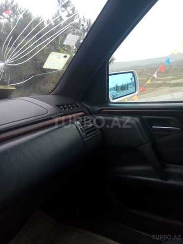 Mercedes E 230 1997, 390,000 km - 2.3 л - Bakı