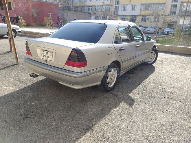 Mercedes C 200 2000, 122,000 km - 2.0 l - Xırdalan