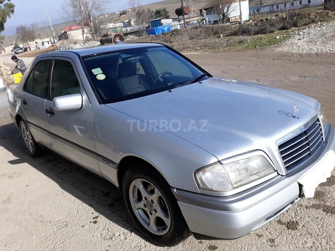 Mercedes C 220 1995, 318,814 km - 2.2 l - Şamaxı