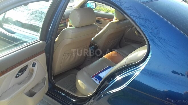 BMW 523 1999, 250,000 km - 2.5 l - Bakı