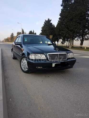 Mercedes C 220 2000, 300,000 km - 2.2 l - Bakı