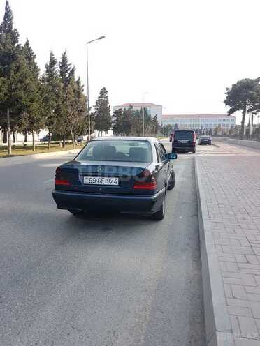Mercedes C 220 2000, 300,000 km - 2.2 l - Bakı
