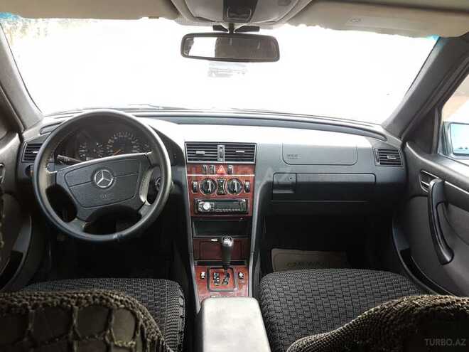 Mercedes C 220 2000, 300,000 km - 2.2 l - Bakı