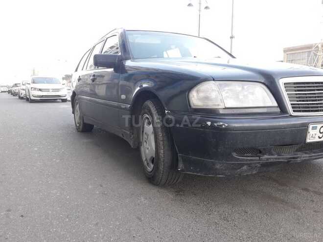 Mercedes C 230 1999, 228,000 km - 0.3 l - Bakı