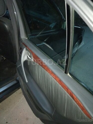 Mercedes E 270 2002, 442,330 km - 2.7 l - Bakı