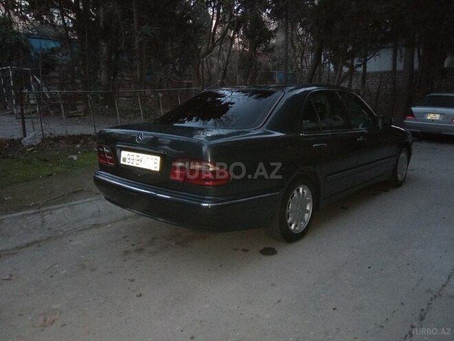 Mercedes E 270 2002, 442,330 km - 2.7 l - Bakı
