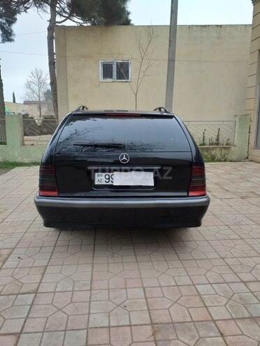 Mercedes C 220 2000, 386,000 km - 2.2 л - Biləsuvar