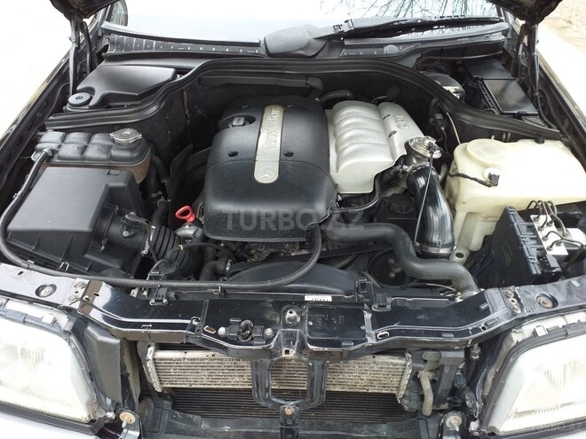Mercedes C 220 2000, 386,000 km - 2.2 л - Biləsuvar