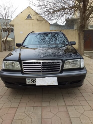Mercedes C 220 2000, 386,000 km - 2.2 л - Biləsuvar