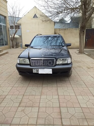 Mercedes C 220 2000, 386,000 km - 2.2 л - Biləsuvar
