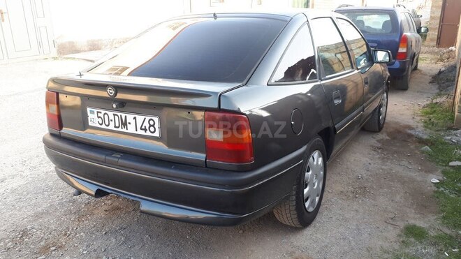Opel Vectra 1993, 354,000 km - 2.0 l - Bakı