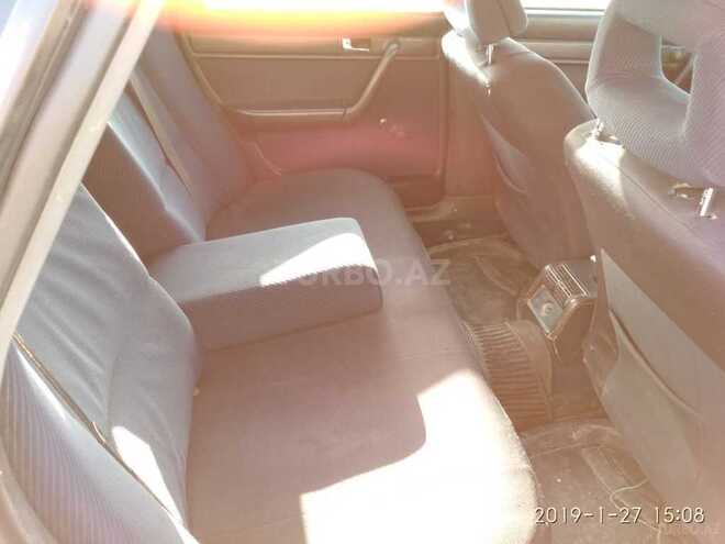 Audi  1992, 263,500 km - 2.0 л - Sumqayıt