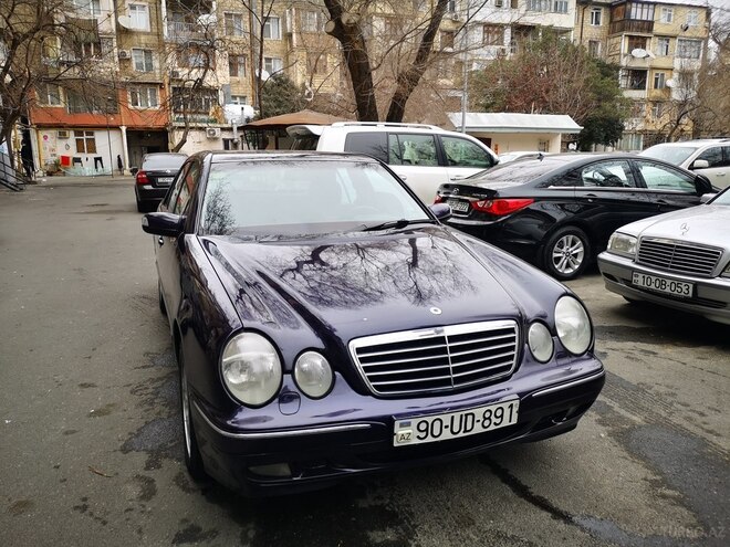 Mercedes E 220 1999, 330,750 km - 2.2 л - Bakı