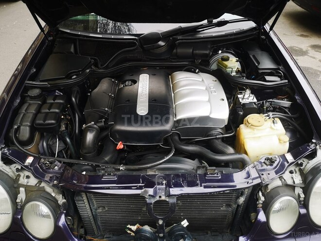 Mercedes E 220 1999, 330,750 km - 2.2 л - Bakı