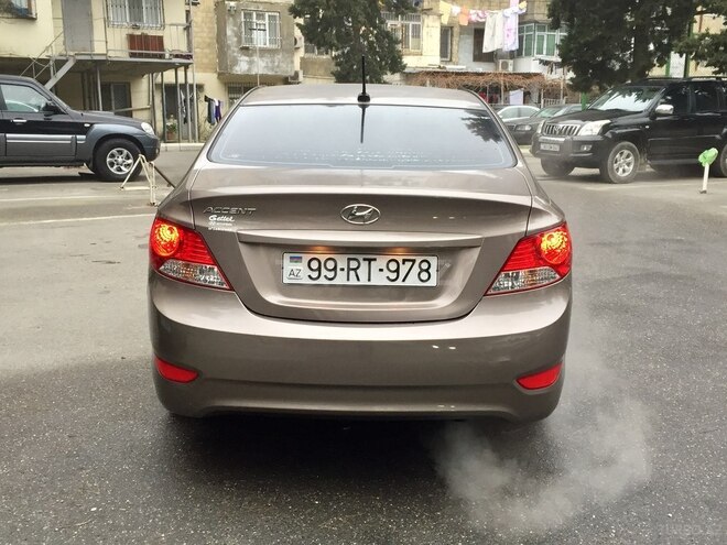 Hyundai Accent 2011, 150,000 km - 1.6 l - Bakı
