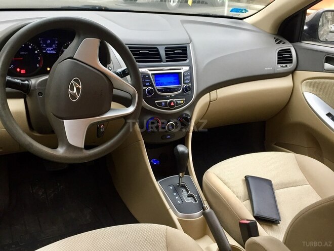 Hyundai Accent 2011, 150,000 km - 1.6 l - Bakı