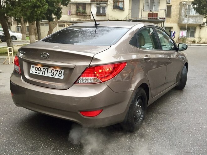 Hyundai Accent 2011, 150,000 km - 1.6 l - Bakı