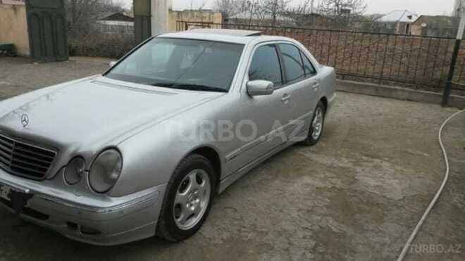 Mercedes E 270 1999, 281,000 km - 2.7 l - Gəncə