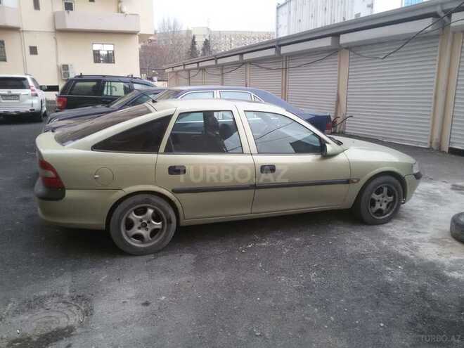 Opel Vectra 1996, 338,000 km - 1.8 л - Bakı