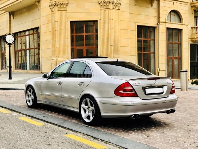 Mercedes E 320 2002, 232,000 km - 3.2 л - Bakı
