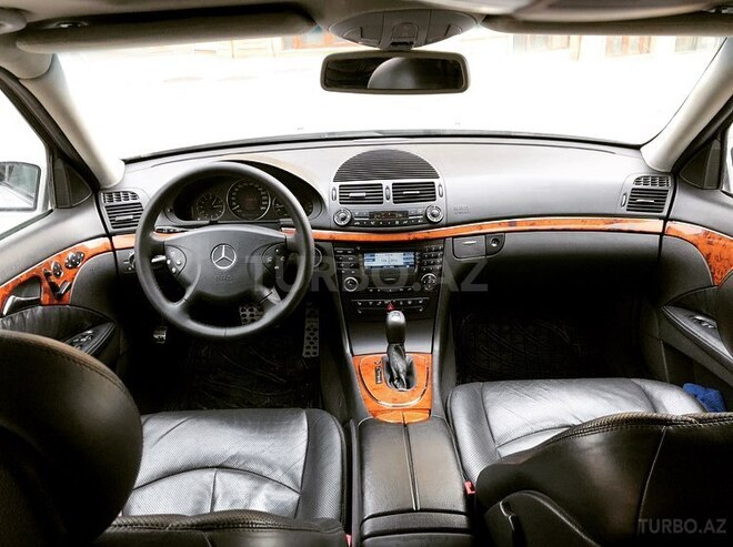 Mercedes E 320 2002, 232,000 km - 3.2 л - Bakı