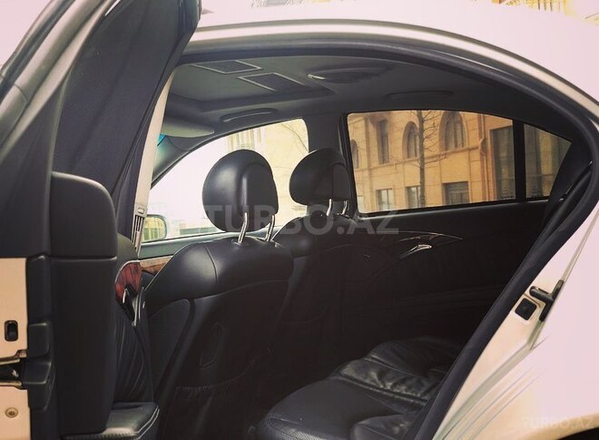 Mercedes E 320 2002, 232,000 km - 3.2 л - Bakı