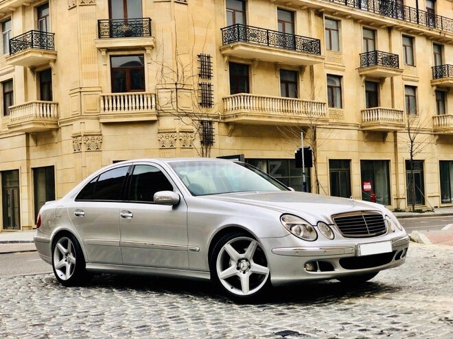 Mercedes E 320 2002, 232,000 km - 3.2 л - Bakı